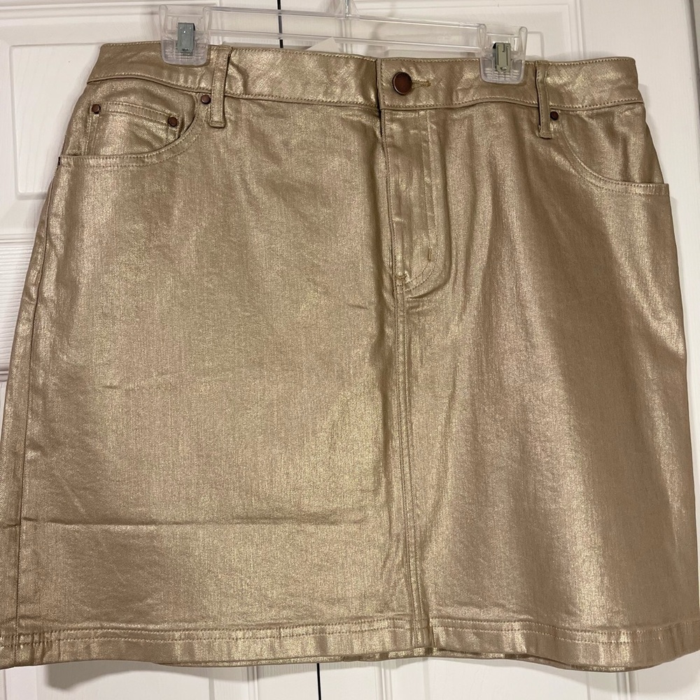 NWT Gold Metallic Mini Skirt